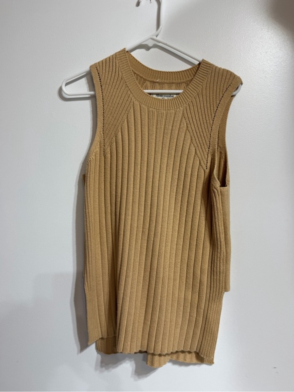 Abercrombie & Fitch Ribbed Knit Sleeveless Sweater Tank Top Camel Medium